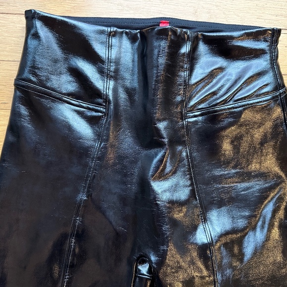 SPANX Shiny Black Leggings - Picture 7 of 16